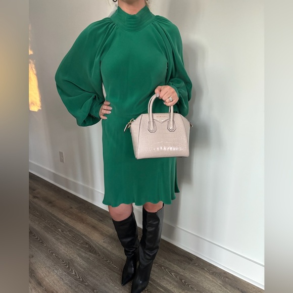 GIVENCHY Antigona Grey Leather Croc Handbag (w/strap and storage bag) - Picture 2 of 3